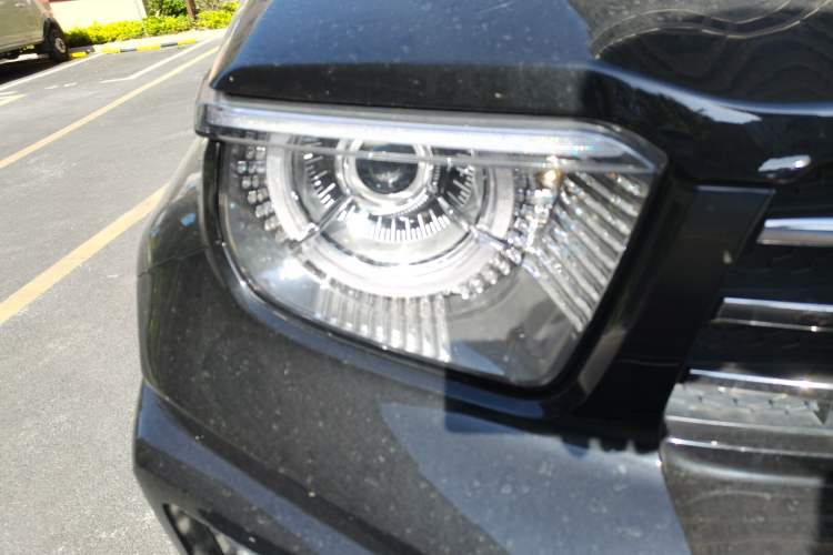 Used Tank 700 New Energy 2024 Hi4-T Extreme Edition Right Front Headlight