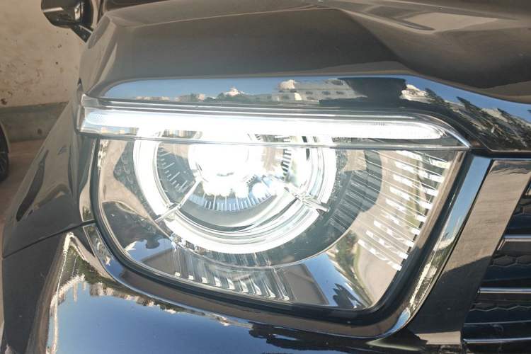 Used Tank 700 New Energy 2024 Hi4-T Extreme Edition Right Front Headlight