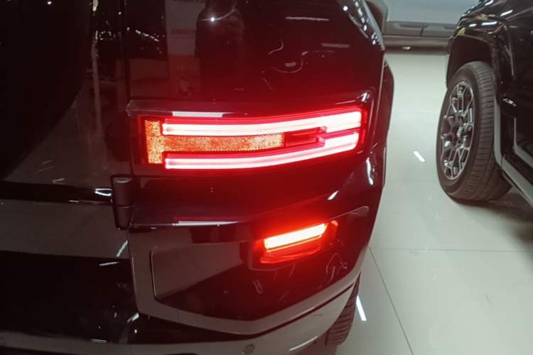 Used Tank 700 New Energy 2024 Hi4-T Extreme Edition Right Rear Taillight