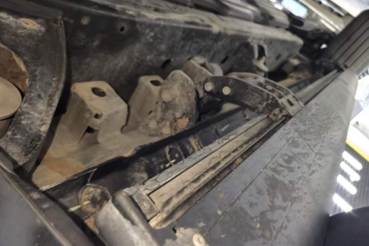 Used Tank 700 New Energy 2024 Hi4-T Extreme Edition Right Side Sill