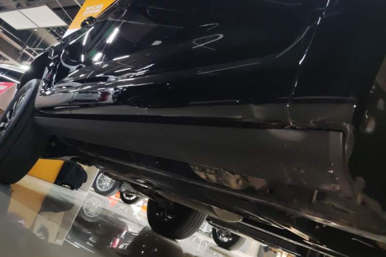 Used Tank 700 New Energy 2024 Hi4-T Extreme Edition Right Side Sill