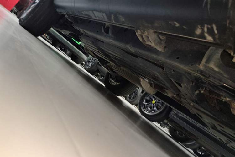 Used Tank 700 New Energy 2024 Hi4-T Extreme Edition Right Side Sill