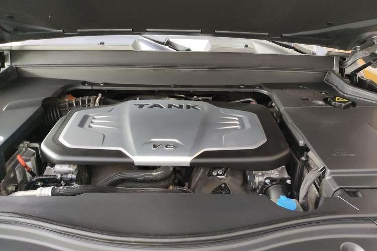 Used Tank 700 New Energy 2024 Hi4-T Extreme Edition Engine Bay