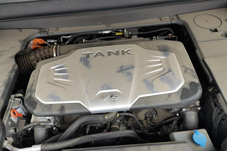 Used Tank 700 New Energy 2024 Hi4-T Extreme Edition Engine Bay