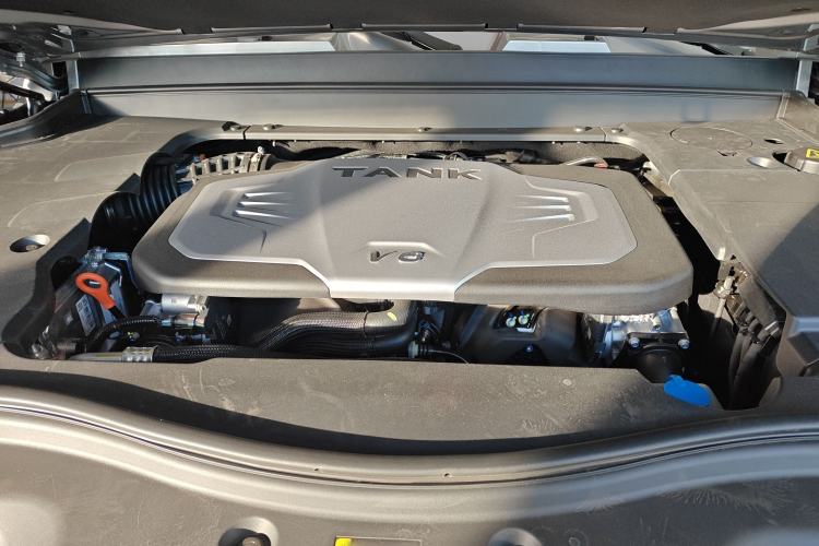 Used Tank 700 New Energy 2024 Hi4-T Extreme Edition Engine Bay