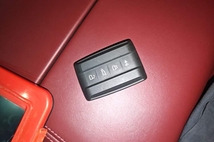 Used Tank 700 New Energy 2024 Hi4-T Extreme Edition Interior 1