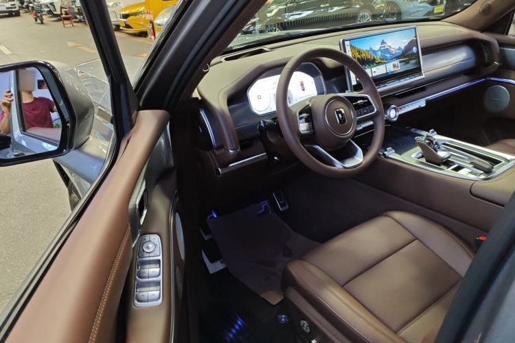 Used Tank 700 New Energy 2024 Hi4-T Extreme Edition Interior 3