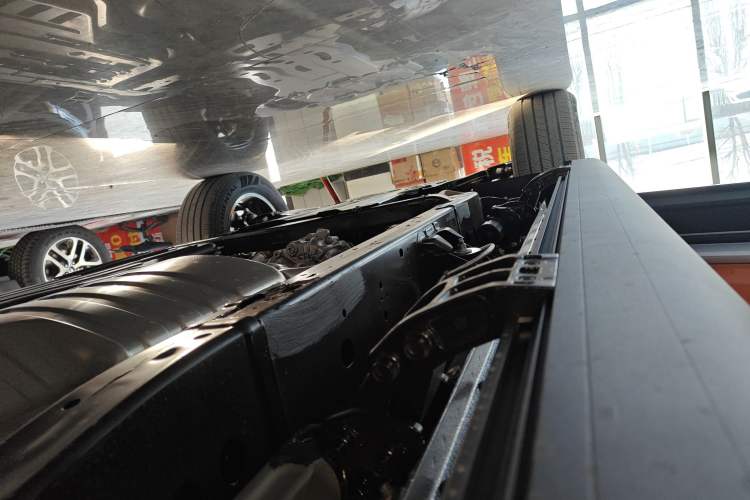 Used Tank 700 New Energy 2024 Hi4-T Extreme Edition Left Side Sill