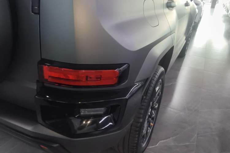 Used Tank 700 New Energy 2024 Hi4-T Extreme Edition Right Rear Taillight
