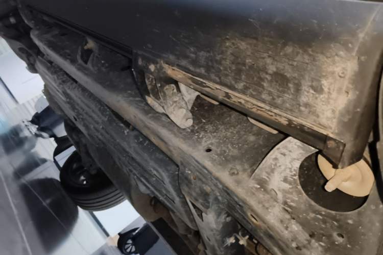 Used Tank 700 New Energy 2024 Hi4-T Extreme Edition Right Side Sill