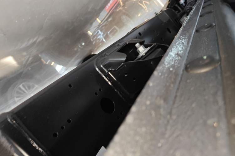 Used Tank 700 New Energy 2024 Hi4-T Extreme Edition Right Side Sill