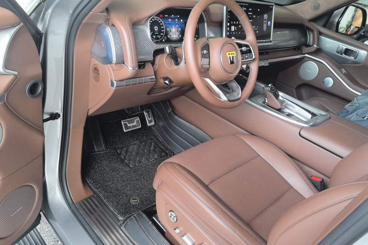 Used Tank 700 New Energy 2024 Hi4-T Extreme Edition Driver Seat