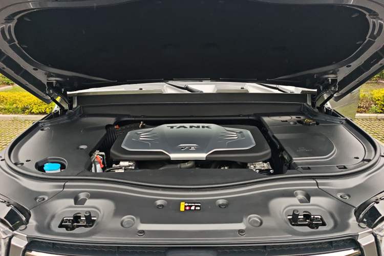 Used Tank 700 New Energy 2024 Hi4-T Extreme Edition Engine Bay