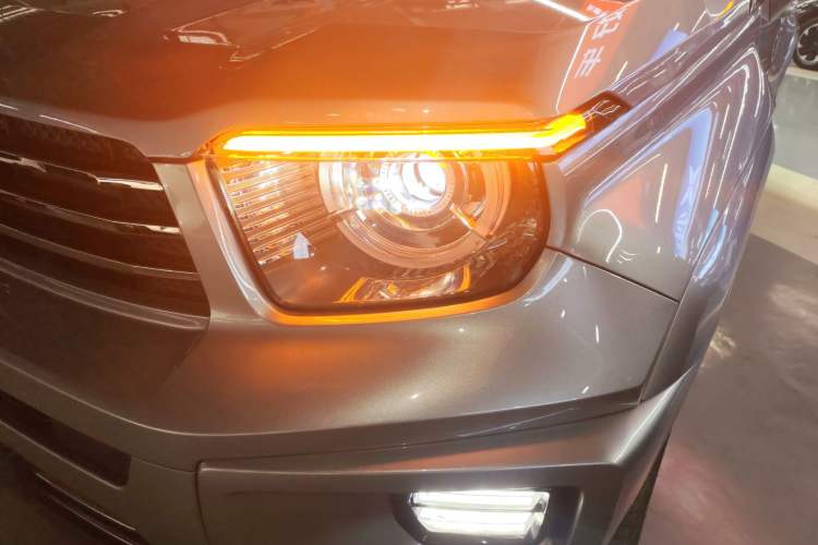 Used Tank 700 New Energy 2024 Hi4-T Extreme Edition Left Front Headlight
