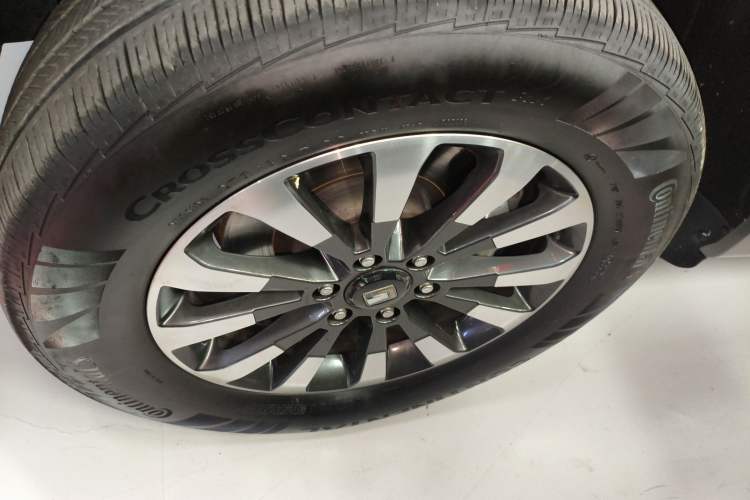 Used Tank 700 New Energy 2024 Hi4-T Extreme Edition Left Front Wheel Hub