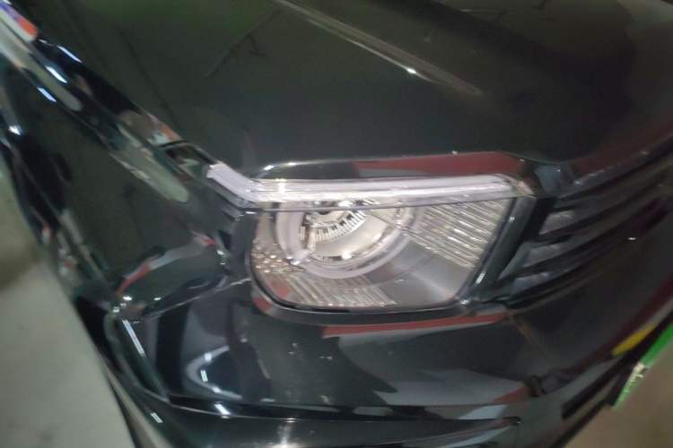 Used Tank 700 New Energy 2024 Hi4-T Extreme Edition Right Front Headlight