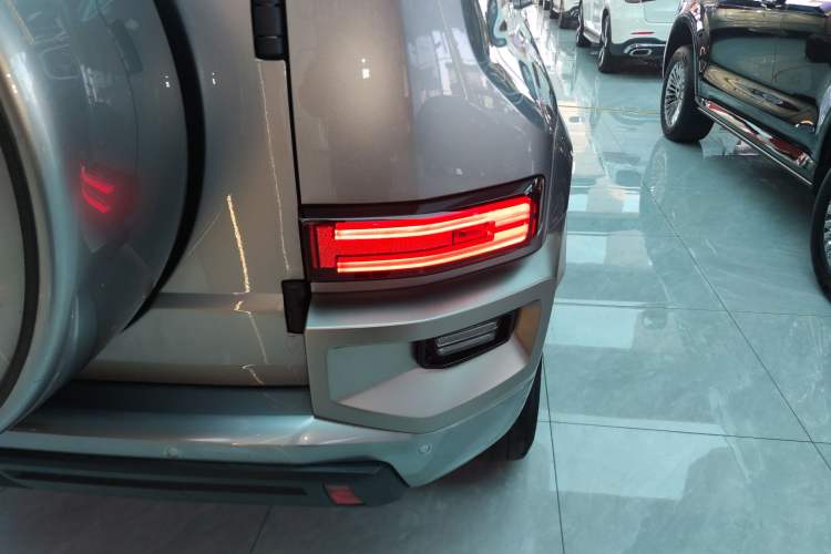 Used Tank 700 New Energy 2024 Hi4-T Ultimate Edition Right Rear Taillight