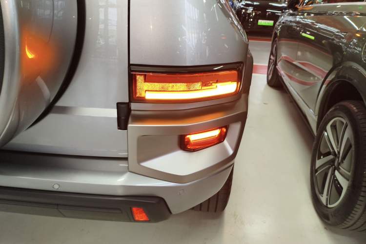 Used Tank 700 New Energy 2024 Hi4-T Extreme Edition Right Rear Taillight