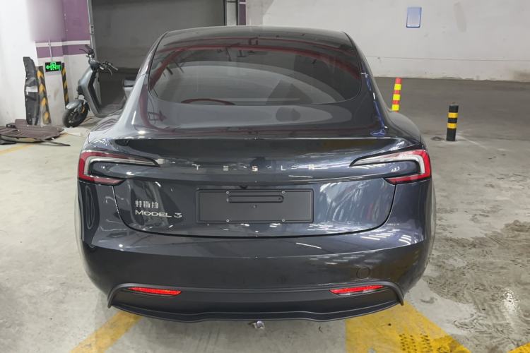 Used Tesla Model 3 2025 Rear-Wheel-Drive Version Exterior 4