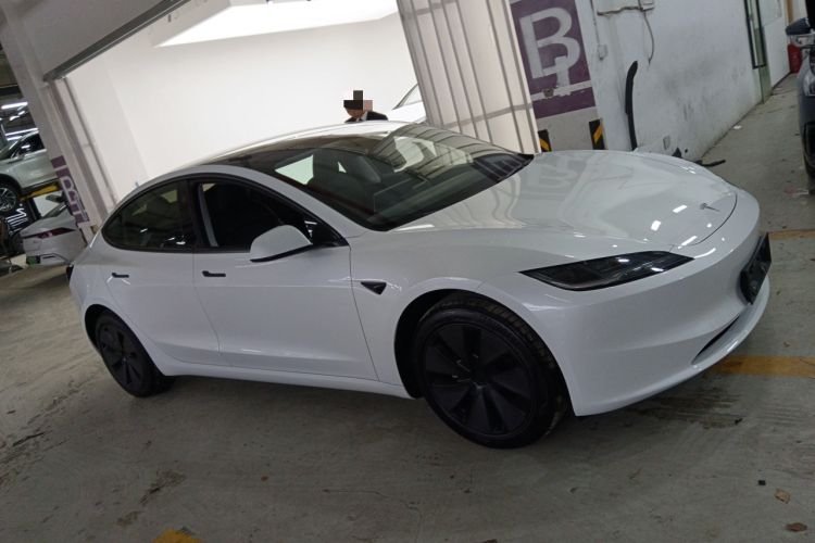 Used Tesla Model 3 2025 Rear-Wheel-Drive Version Exterior 2