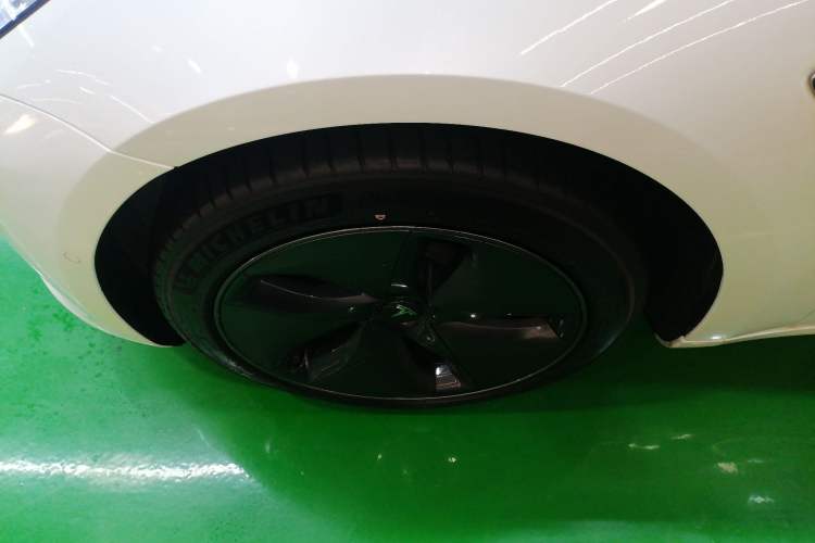 Used Tesla Model 3 2020 Standard Range Rear-Wheel Drive Upgraded Version Exterior 3