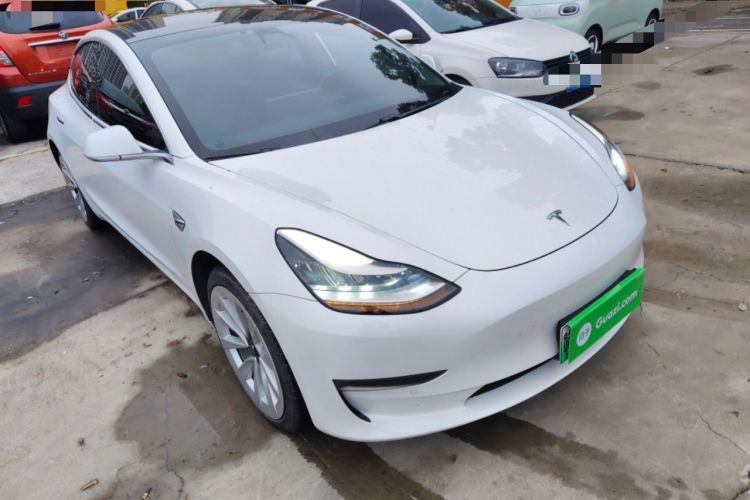 Used Tesla Model 3 2019 Long-Range All-Wheel-Drive Version Front Right 45 Deg