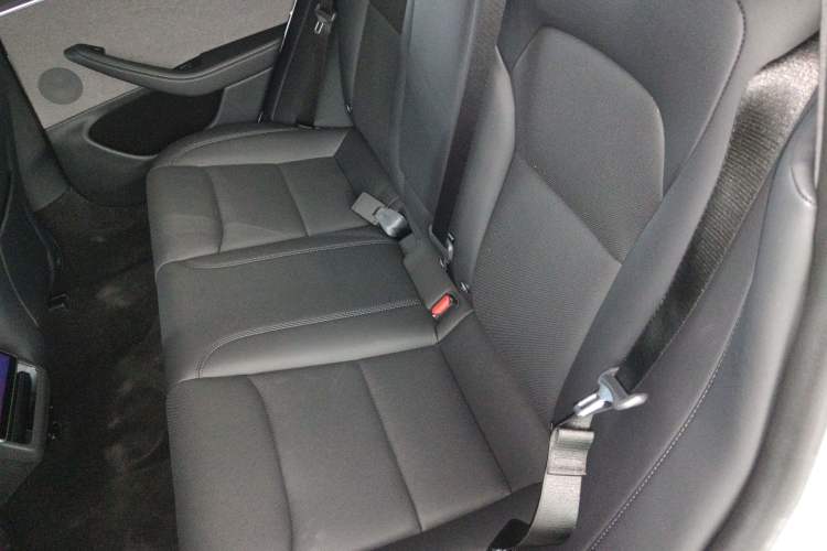 Used Tesla Model 3 2025 Rear-Wheel-Drive Version Interior 1