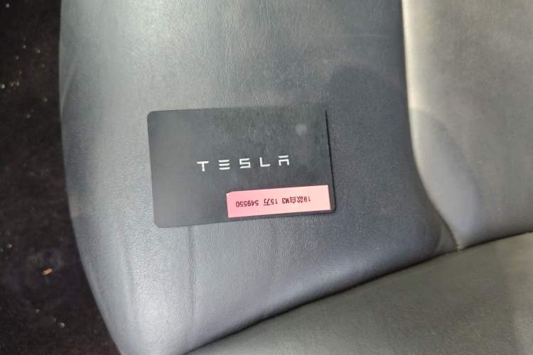 Used Tesla Model 3 2019 Standard Range Rear-Wheel Drive Upgraded Version (60 kWh) Interior 1
