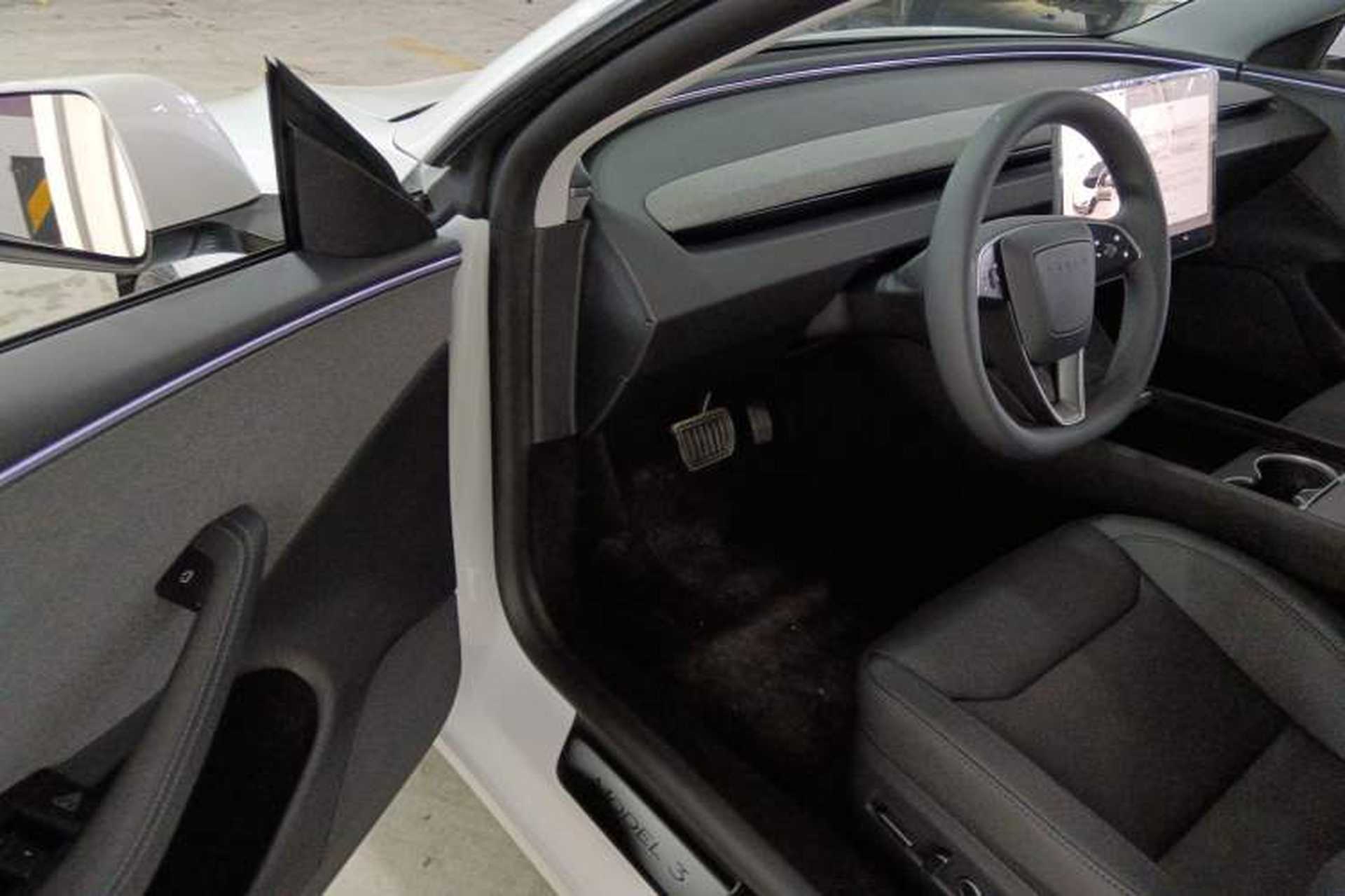 Used Tesla Model 3 2025 Rear-Wheel-Drive Version Interior 2