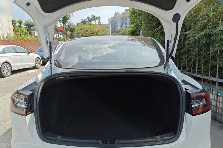 Used Tesla Model 3 2019 Standard Range Rear-Wheel Drive Upgraded Version (60 kWh) Trunk