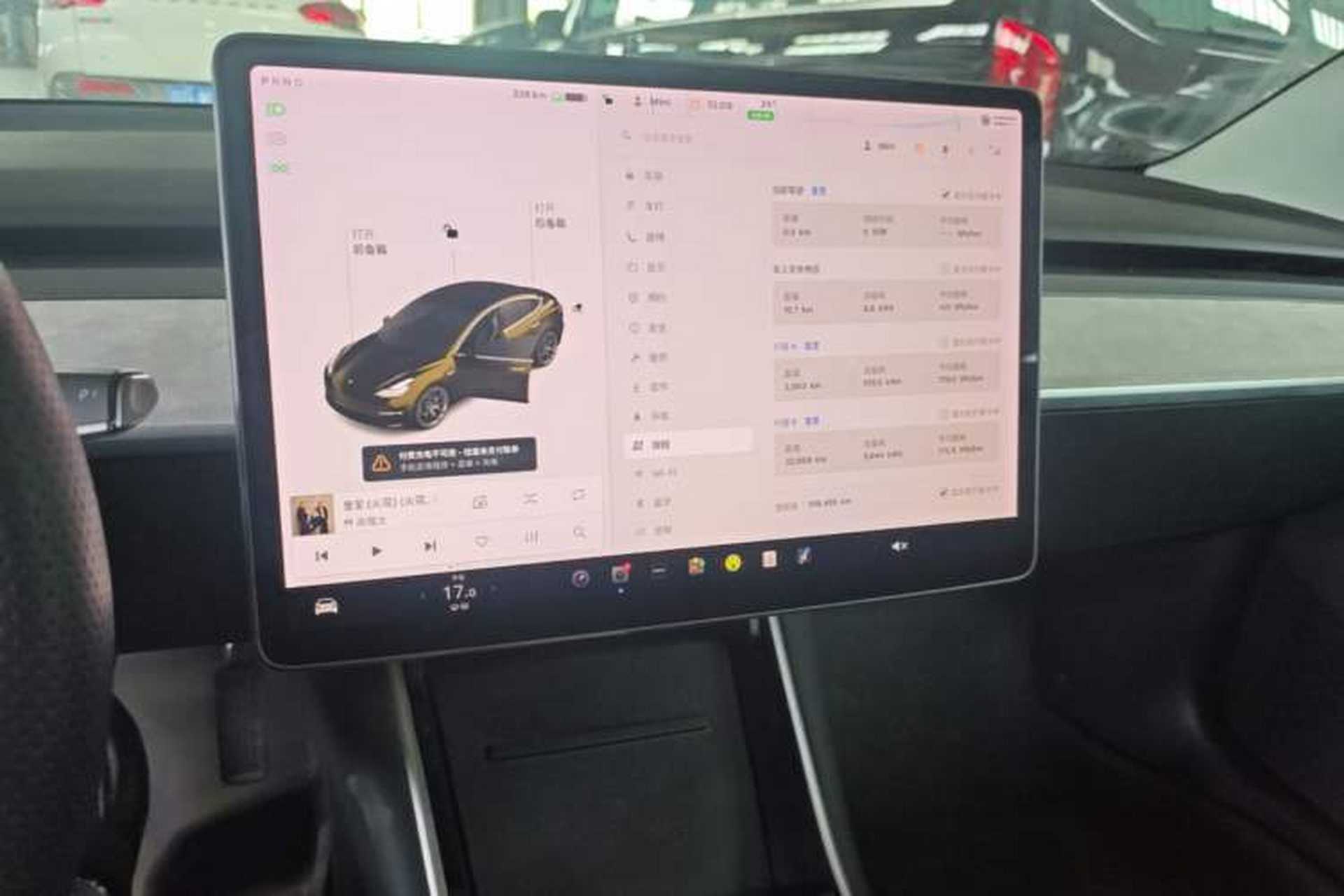 Used Tesla Model 3 2019 Long-Range All-Wheel-Drive Version Audio And AC Panel