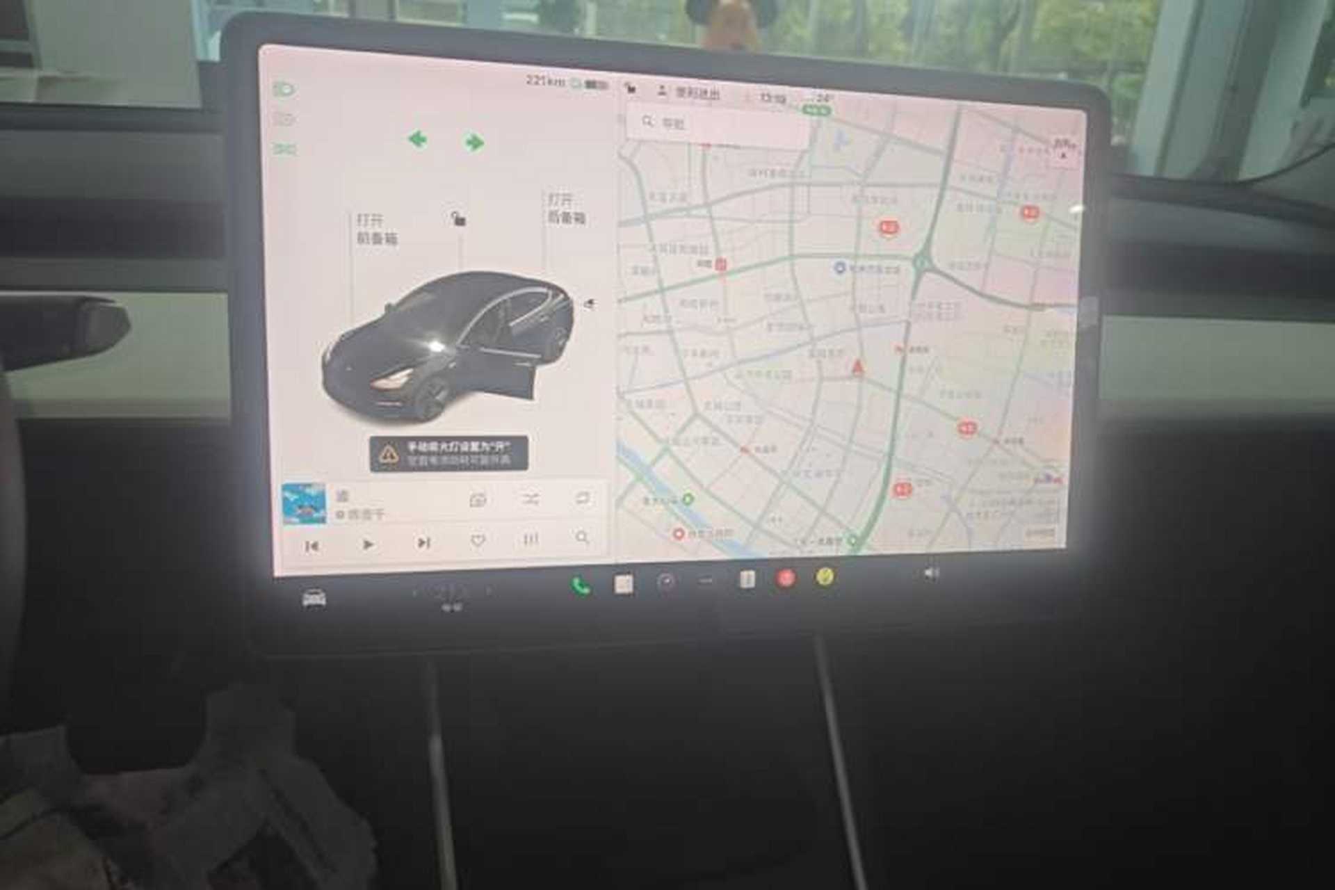Used Tesla Model 3 2019 Long-Range All-Wheel-Drive Version Audio And AC Panel