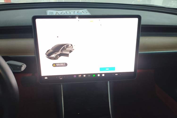 Used Tesla Model 3 2019 Long-Range Rear-Wheel-Drive Version Audio And AC Panel