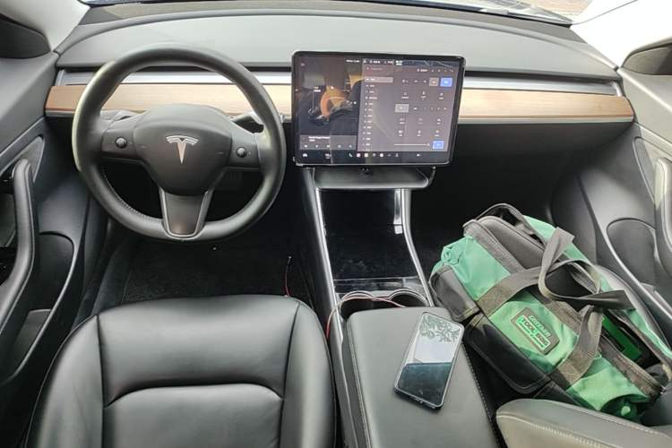 Used Tesla Model 3 2019 Standard Range Rear-Drive Upgraded Version Center Console