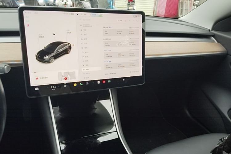 Used Tesla Model 3 2019 Long-Range Rear-Wheel-Drive Version Center Console