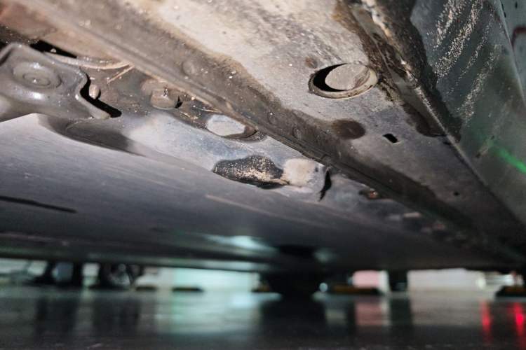Used Tesla Model 3 2019 Long-Range Rear-Wheel-Drive Version Chassis Front Left