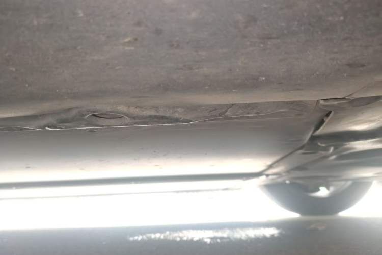 Used Tesla Model 3 2019 Standard Range Rear-Drive Upgraded Version Chassis Front Right