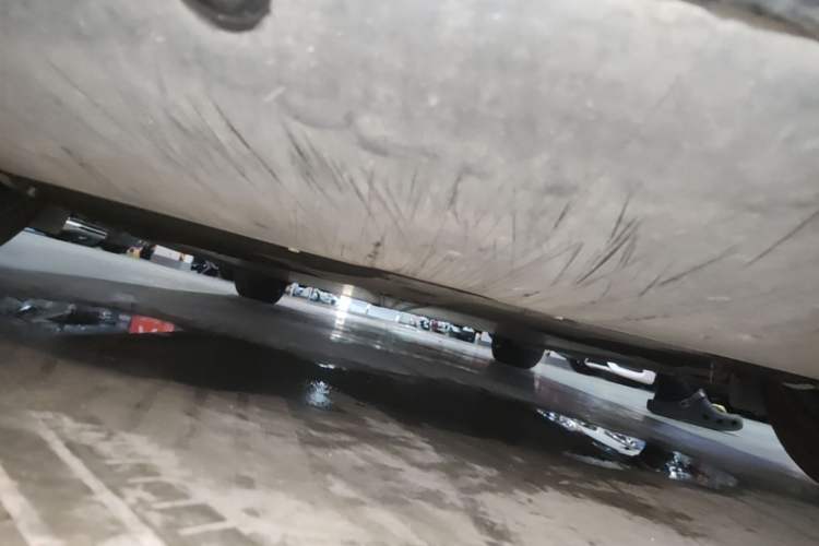 Used Tesla Model 3 2019 Long-Range All-Wheel-Drive Version Chassis Front