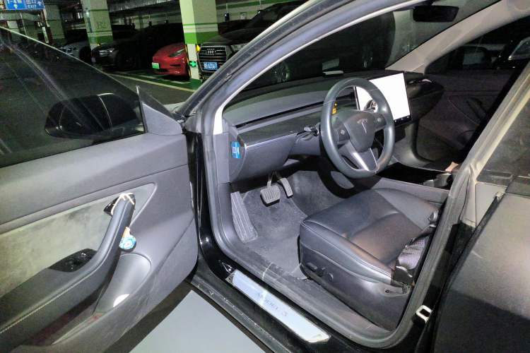 Used Tesla Model 3 2019 Long-Range Rear-Wheel-Drive Version Driver Seat