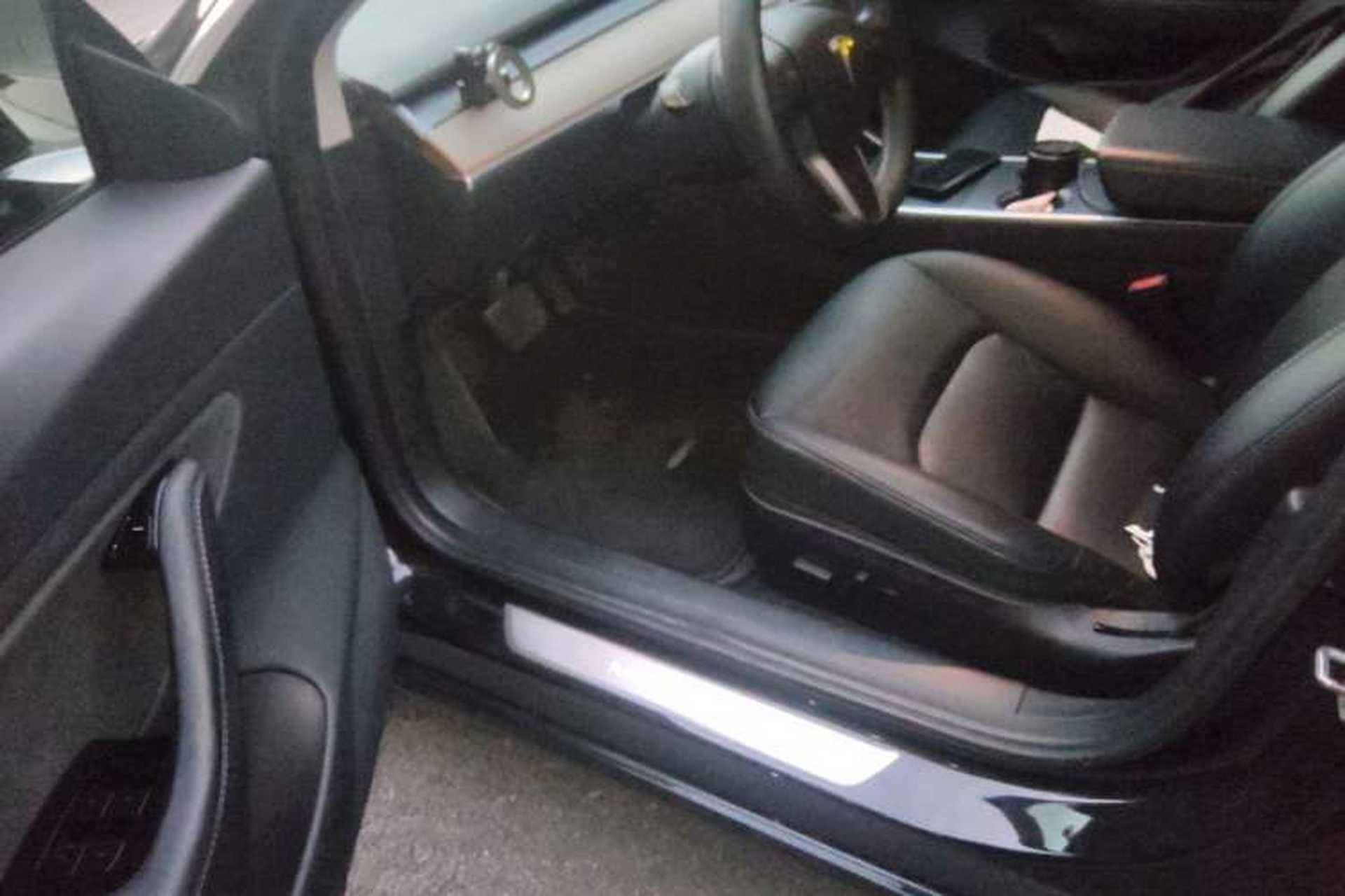 Used Tesla Model 3 2019 Long-Range All-Wheel-Drive Version Driver Seat