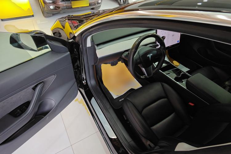 Used Tesla Model 3 2019 Long-Range All-Wheel-Drive Version Driver Seat