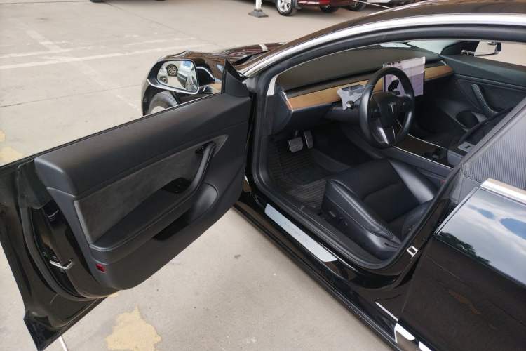 Used Tesla Model 3 2019 Long-Range Rear-Wheel-Drive Version Driver Seat