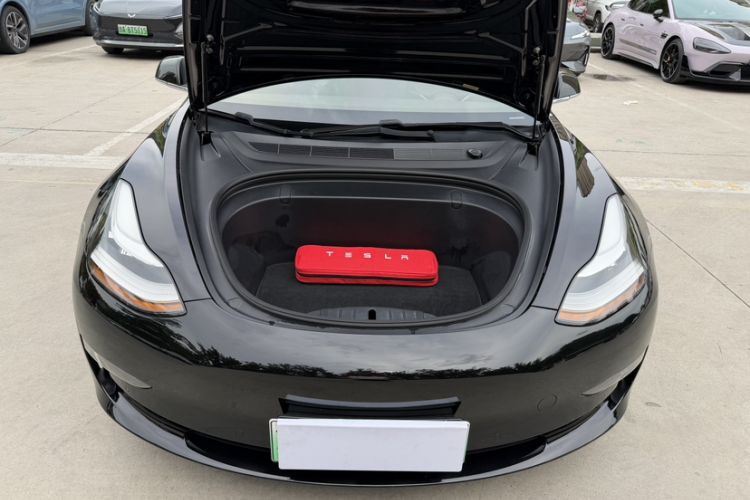 Used Tesla Model 3 2019 Long-Range Rear-Wheel-Drive Version Engine Bay