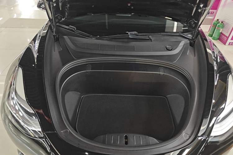 Used Tesla Model 3 2019 Long-Range Rear-Wheel-Drive Version Engine Bay