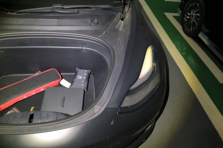 Used Tesla Model 3 2019 Long-Range Rear-Wheel-Drive Version Engine Bay Left