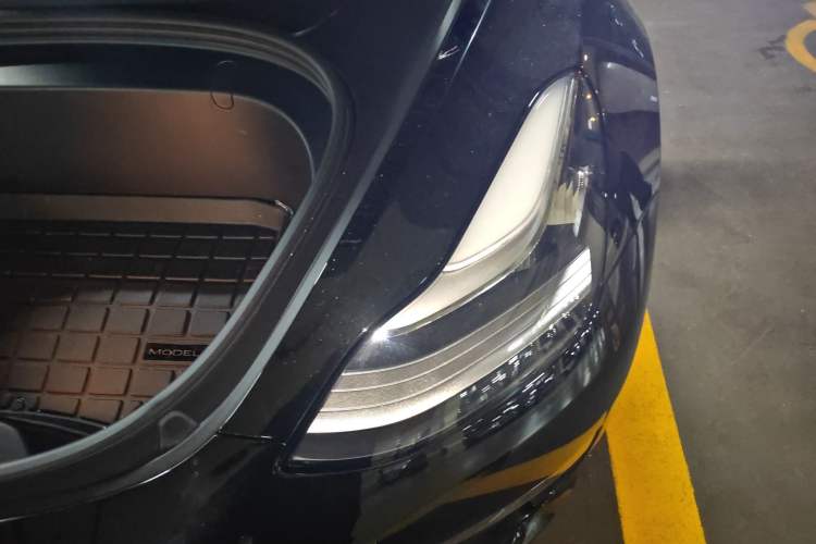 Used Tesla Model 3 2019 Long-Range Rear-Wheel-Drive Version Engine Bay Left