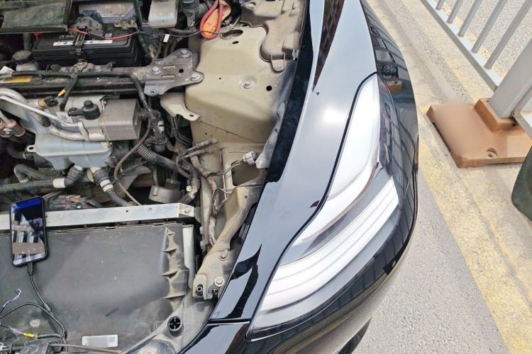 Used Tesla Model 3 2019 Long-Range All-Wheel-Drive Version Engine Bay Left
