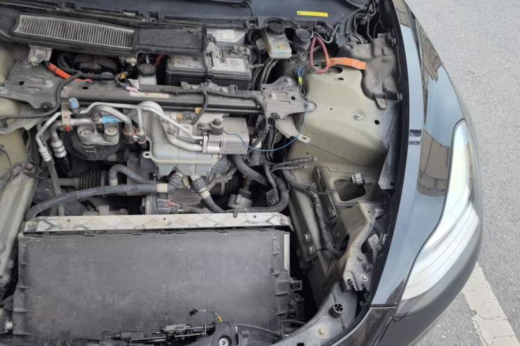 Used Tesla Model 3 2019 Long-Range All-Wheel-Drive Version Engine Bay Left