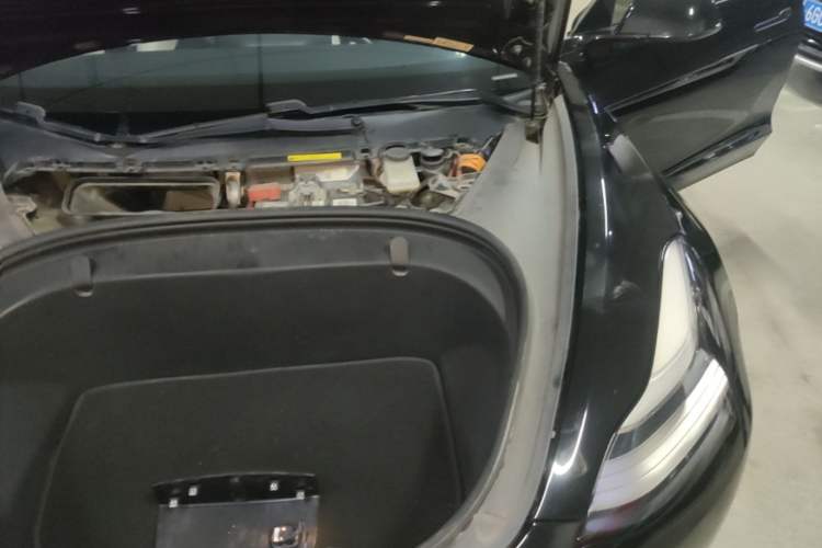 Used Tesla Model 3 2019 Long-Range All-Wheel-Drive Version Engine Bay Left