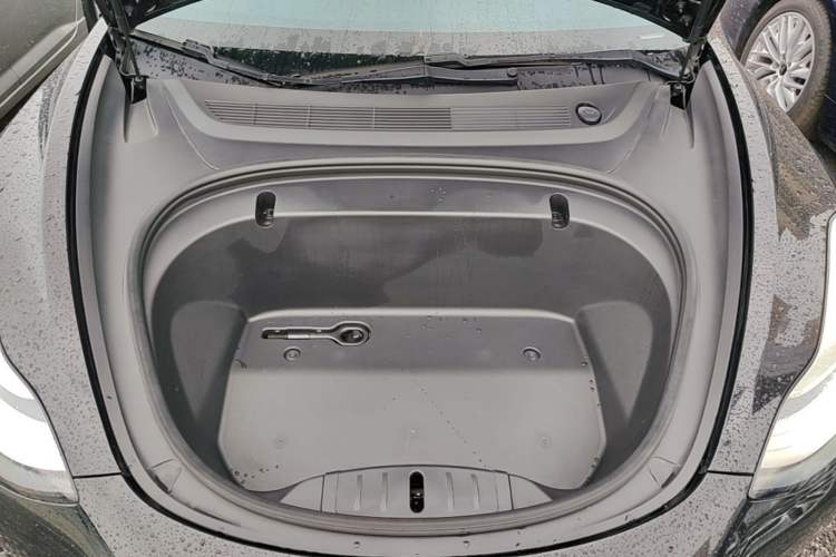 Used Tesla Model 3 2019 Standard Range Rear-Drive Upgraded Version Engine Bay
